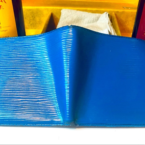Louis Vuitton Epi Portefeuille Marco Leather Bifold Wallet blue Nice little epi - Picture 2 of 9